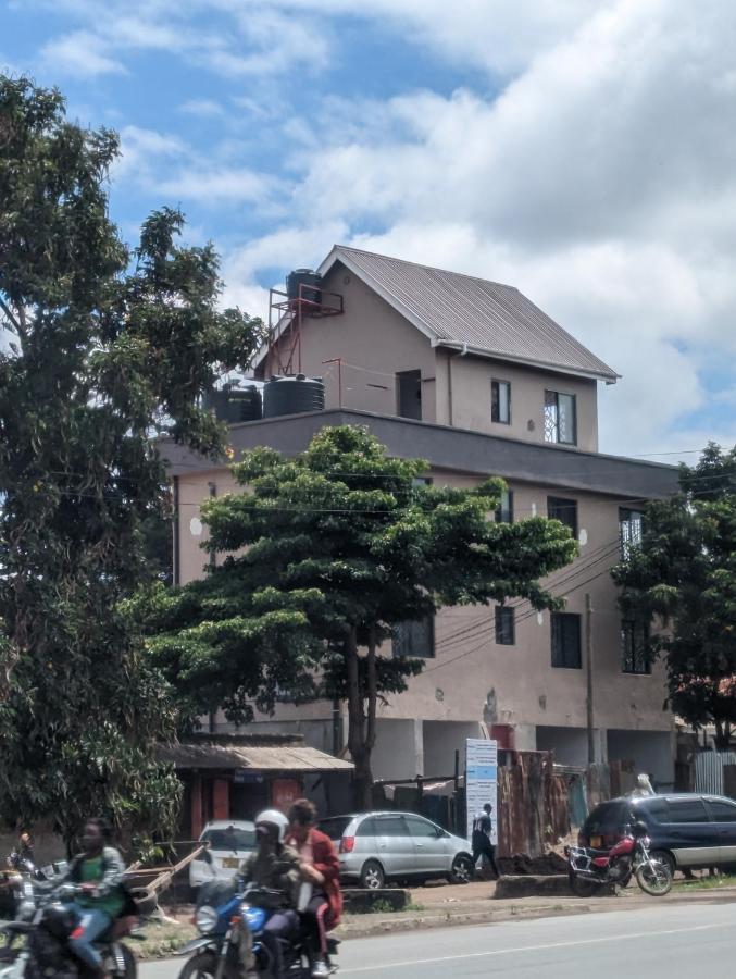 Mufasa City Hostel And Apartments アルーシャ エクステリア 写真