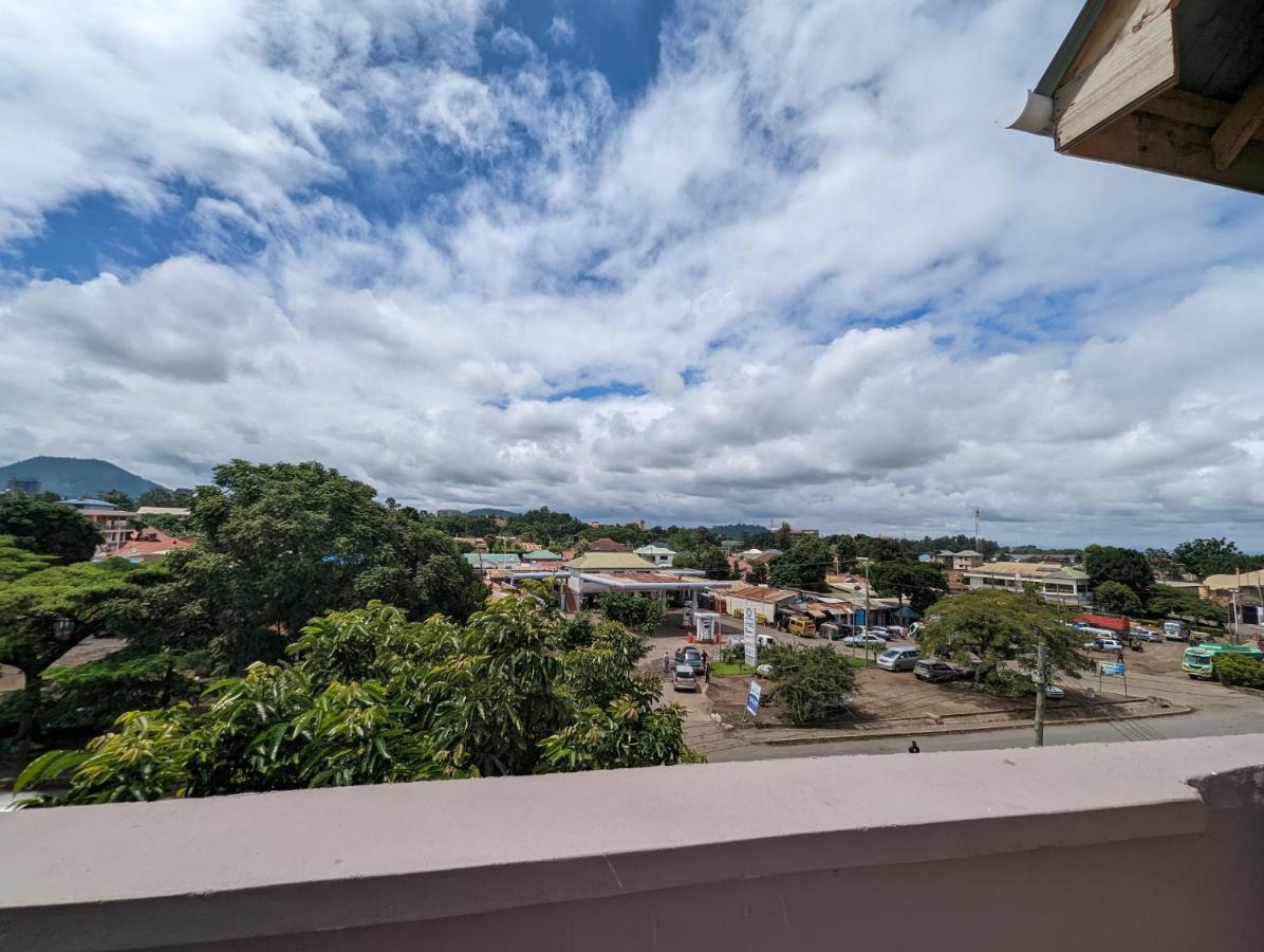 Mufasa City Hostel And Apartments アルーシャ エクステリア 写真